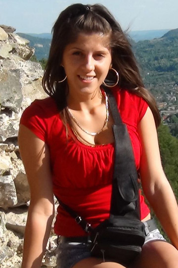 01DeluxeBya profile photo