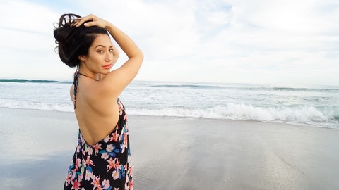 Eva Lovia  307