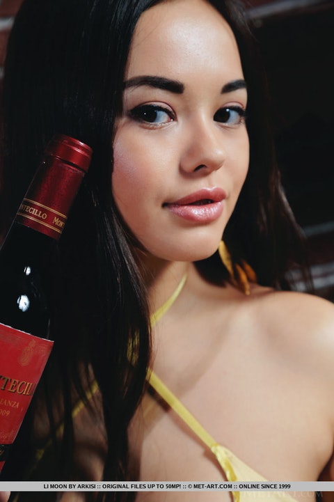Li Moon  938