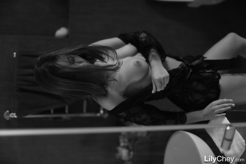 Lily Chey  005