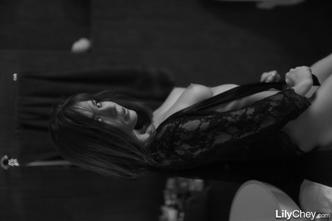 Lily Chey  012