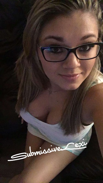 Submissivelexi  026